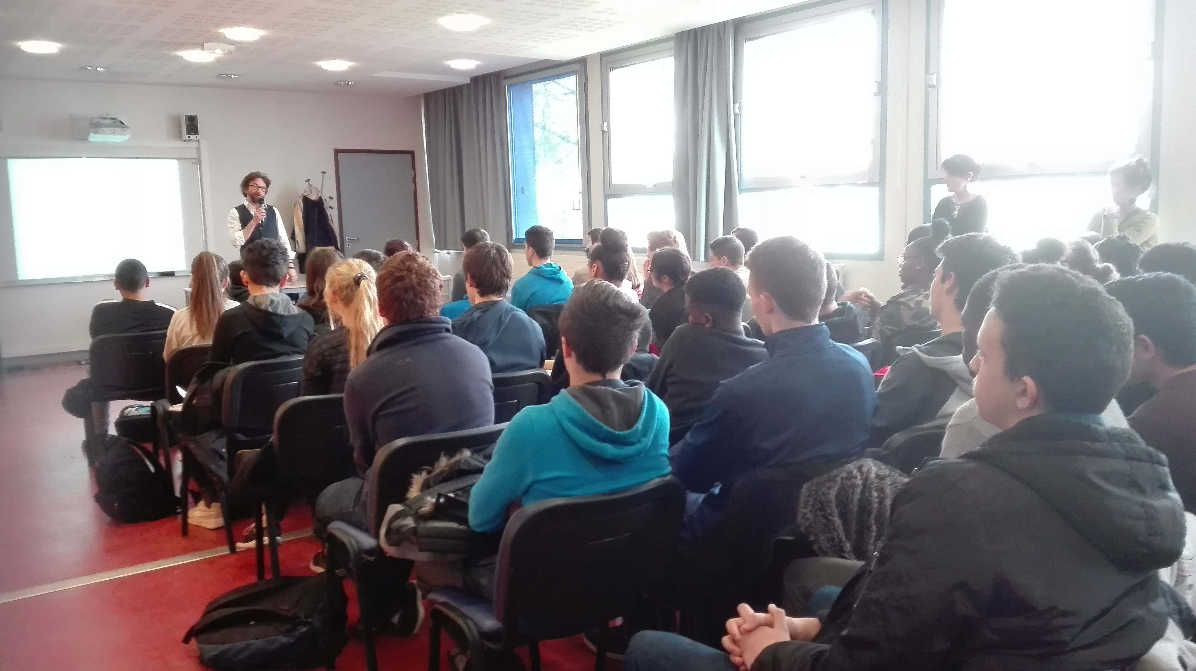 Rencontre entre filles nantes Rencontre entre filles nantes